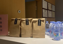 柏曼酒店以“暖心伴手礼+免费接驳”服务，精准触达广交会参展商