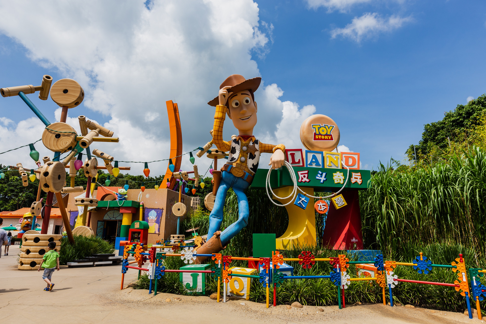 上海迪士尼扩建“翱翔·飞越地平线”项目 游客承载量将增50%