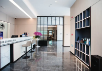 带娃游上海怕折腾？格林豪泰智选汇臻路店开业：30分钟到迪士尼，智能客房超贴心 