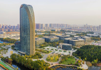 铂爵旅拍被列为被执行人，股权冻结金额已突破 6700 万大关