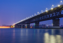 武汉旅游体育集团上半年营收6.83亿元 净利润亏损9376.37万元