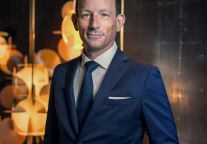 新加坡乌节希尔顿酒店任命米恺晟（Michael Janssen）为总经理