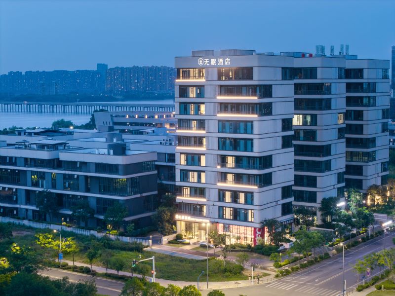 在汤逊湖畔寻一夜好眠，无眠酒店武汉纺织大学店启幕