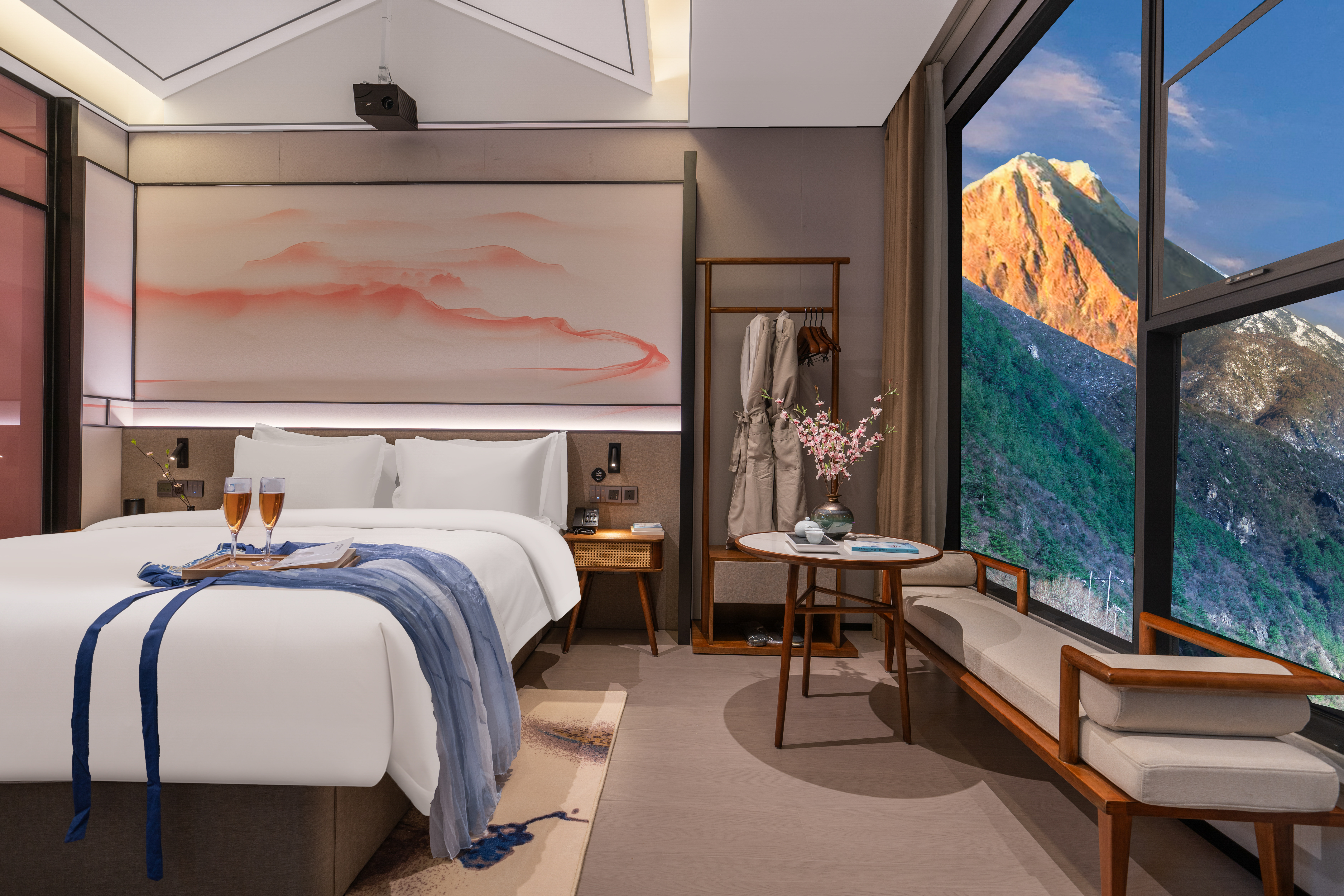 此生必驾318！康定陌上轻雅酒店，川藏线第一城的诗意栖居！