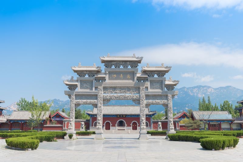 摄图网_501292569_山东蒙山万寿宫（企业商用）.jpg