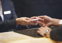 同程旅行：假期非一线城市高品质酒店预订热度增长超90%