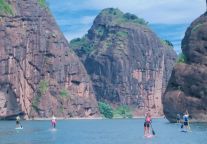国庆趣龙虎山景区！玩转水上桨板，假期清凉解压新方式！