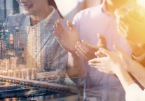 华侨城A旗下文旅产业8月接待游客量同比下降6%