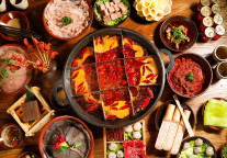 海底捞开酒店，卷完餐饮卷住宿？