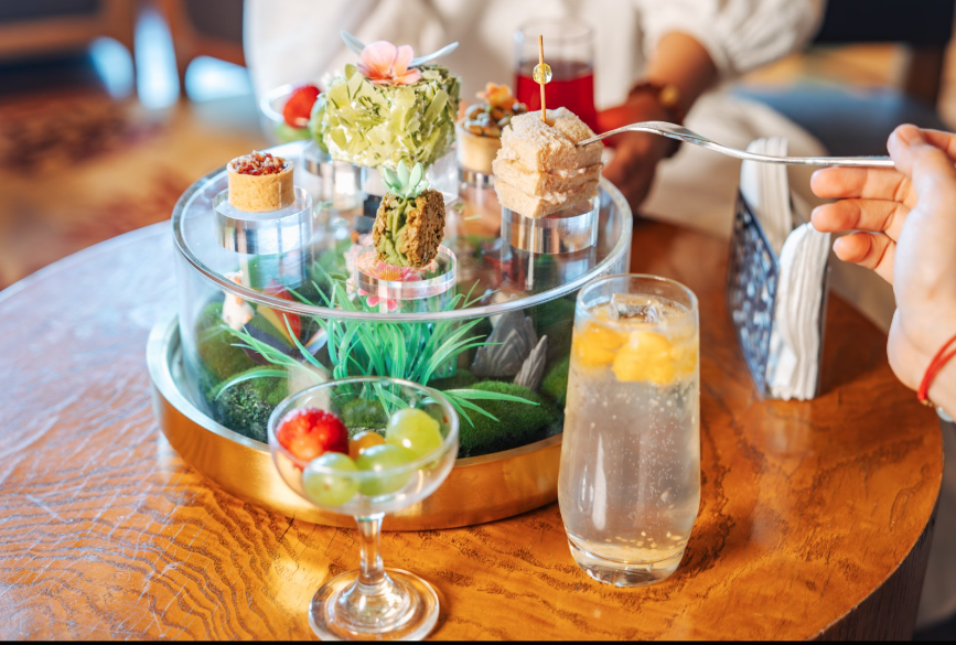 长白山万达酒店群 2025 年夏季主题下午茶缤纷登场