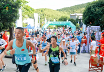 景区暑期集体遇冷?这个景区却“杀疯了”