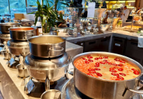 泰安富力万达嘉华酒店美食汇全日餐厅焕新升级：秋日暖心盛宴重磅登场，全新营业时间打造味蕾之旅