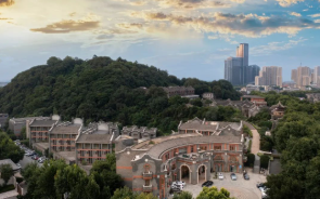 雅阁酒店集团|赴镇游必看!逛西津渡、爬三山，雅阁璞邸酒店让镇江假期更惬意