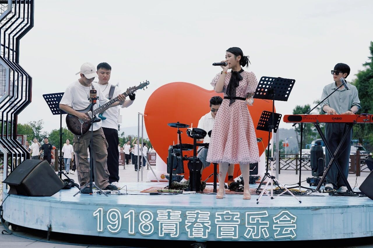 武功山景区国庆氛围浓度已达100000%‼️