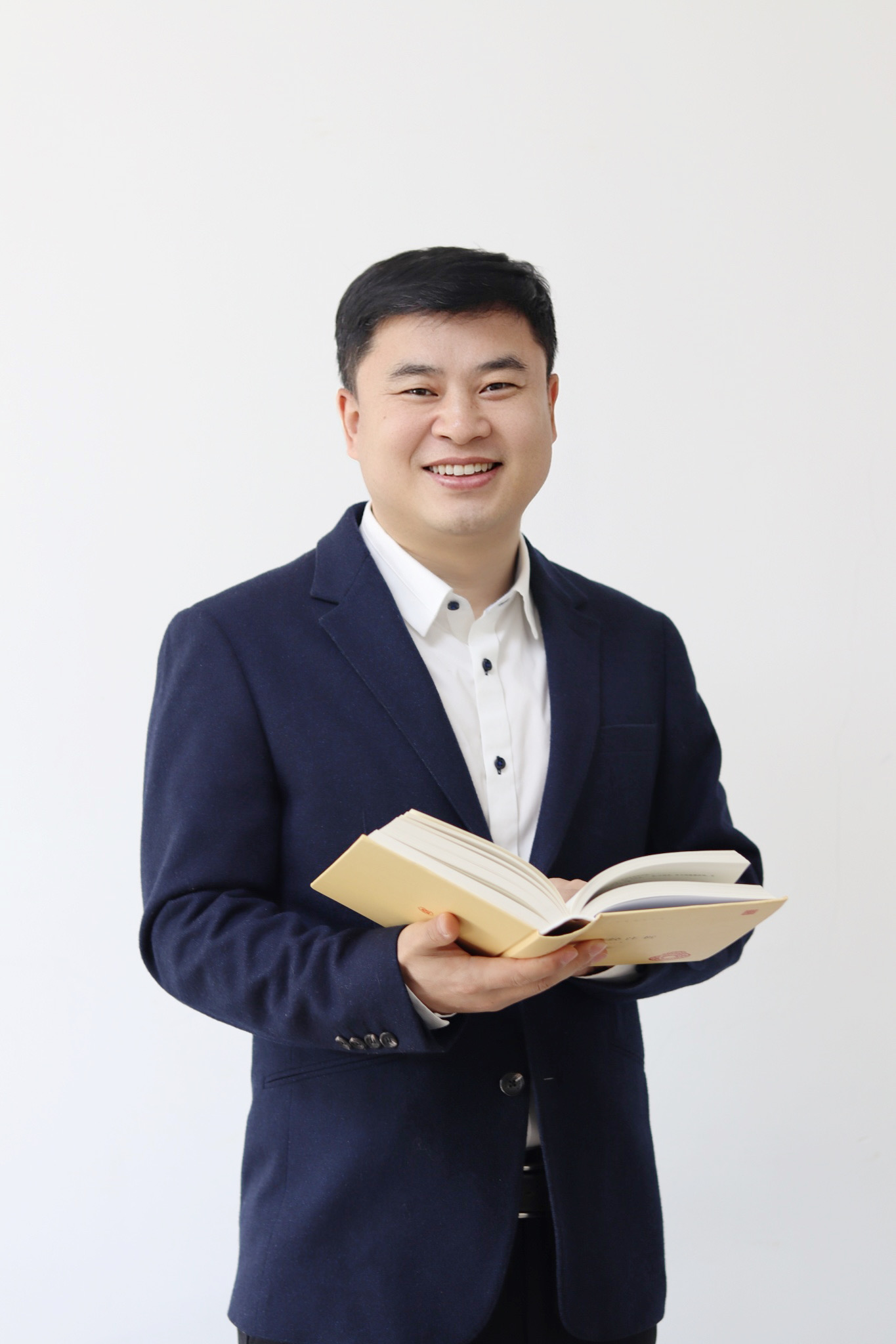  “世界是我们的课堂”读书会--美寓邀你共赴成长之约