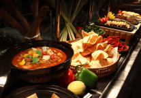 哈尔滨万达文华酒店蒸锅海鲜盛宴重启 东南亚新品引领味蕾新风尚