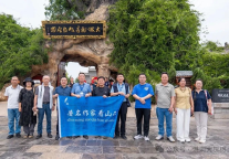 “第十届著名作家山西行”采风活动来到洪洞大槐树景区
