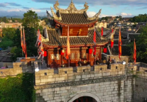 贵阳旅发集团旗下青岩古镇 | 城墙Battle，坡顶封神，登顶挑战等你赴约~