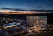 金秋万达酒店多城同开，构筑中高端品牌矩阵，深耕新一线市场