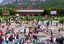 云台山风景区春日市场火爆！再迎千人专列团！