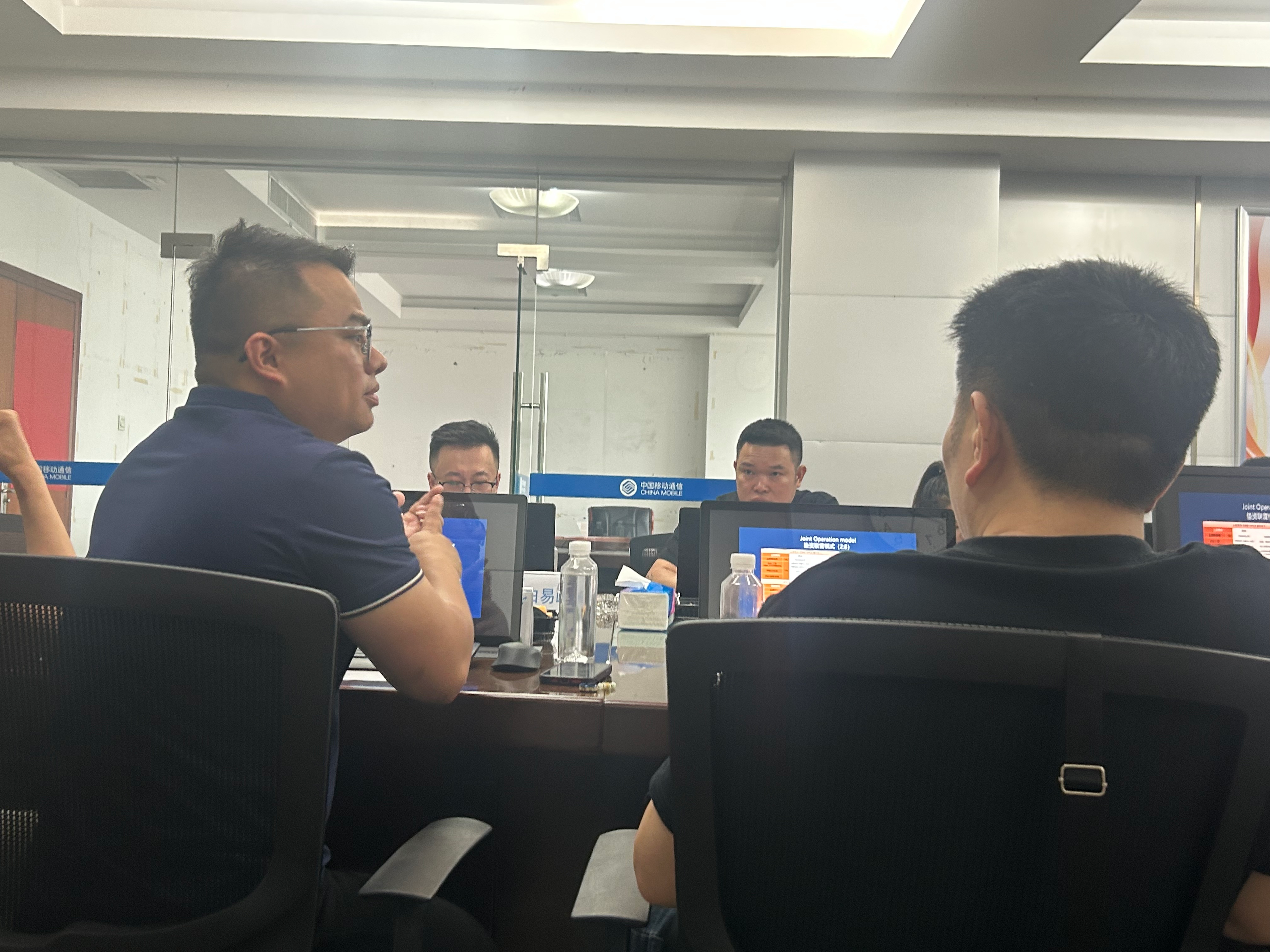 电竞+酒店=无限可能：寓约电竞酒店携"赋能方案"亮相宜春酒店商会