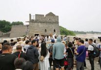 粽香绕雄关，坚守暖旅途｜山海关景区暖心服务伴八方游客！