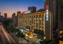 开业首月综合RevPAR超300元，这家柏曼酒店做对了什么？