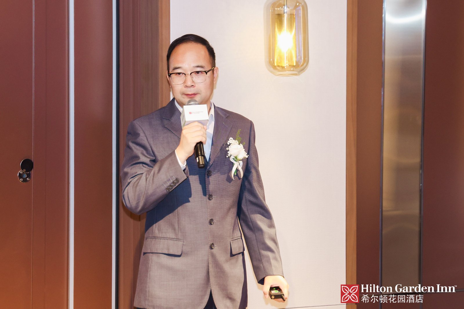 3黄长明.jpg