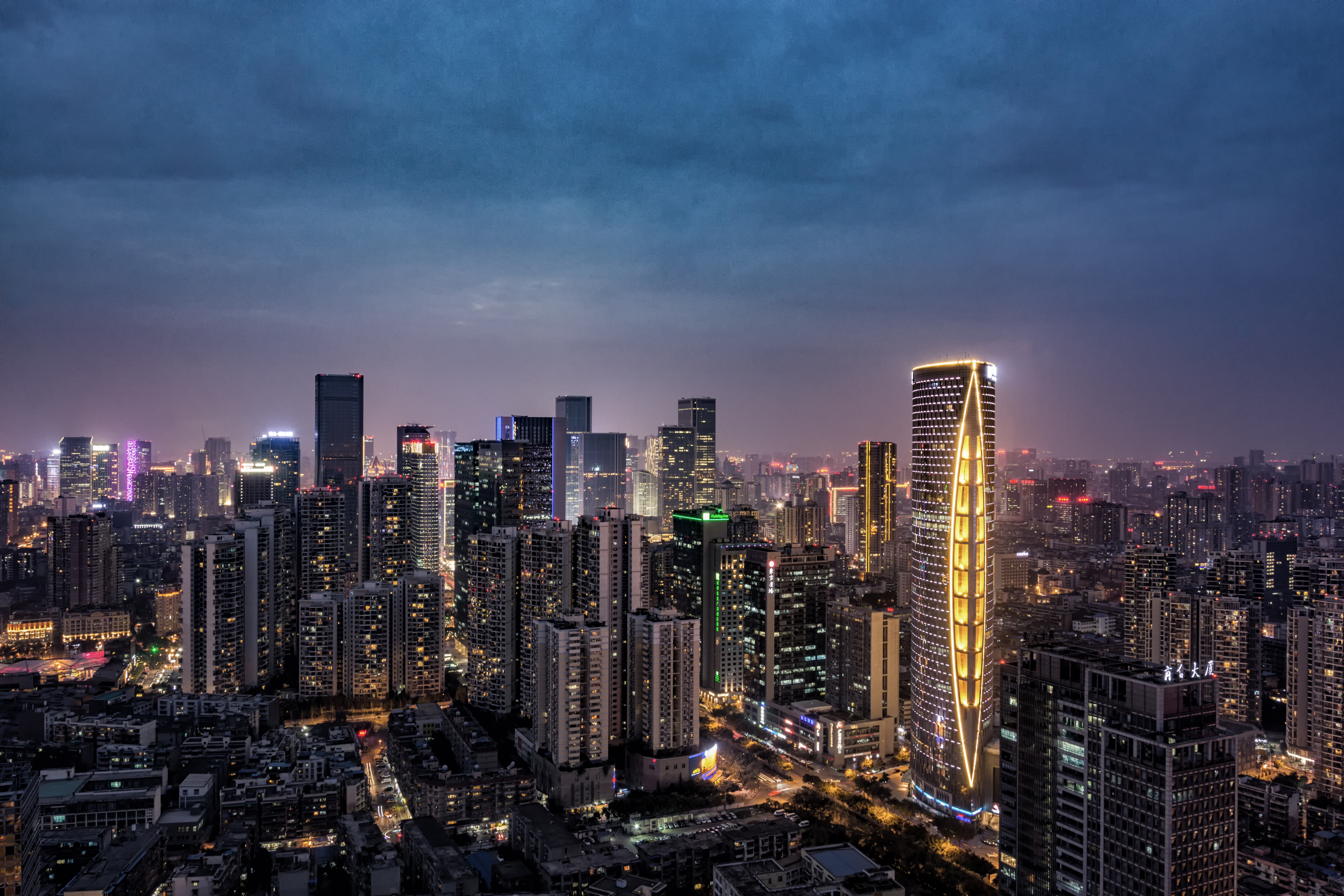 成都，凭什么接得住这么多奢华酒店？