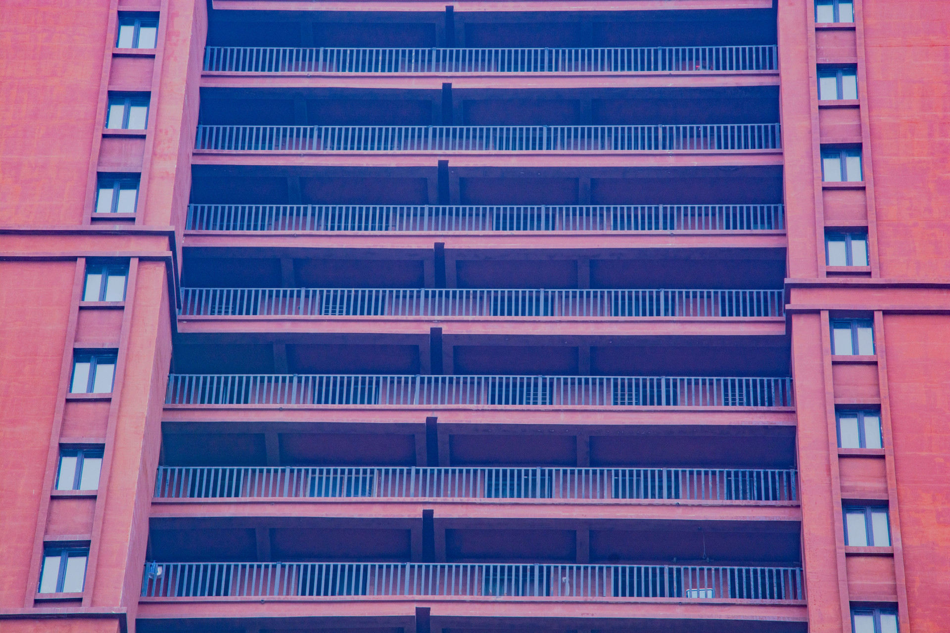 华夏基金华润有巢REIT：2025年录净利润1148万元 可供分配金额5056万