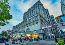 开业四年评分仍超4.9：丽橙酒店·智在下沉市场的“长期主义”样本