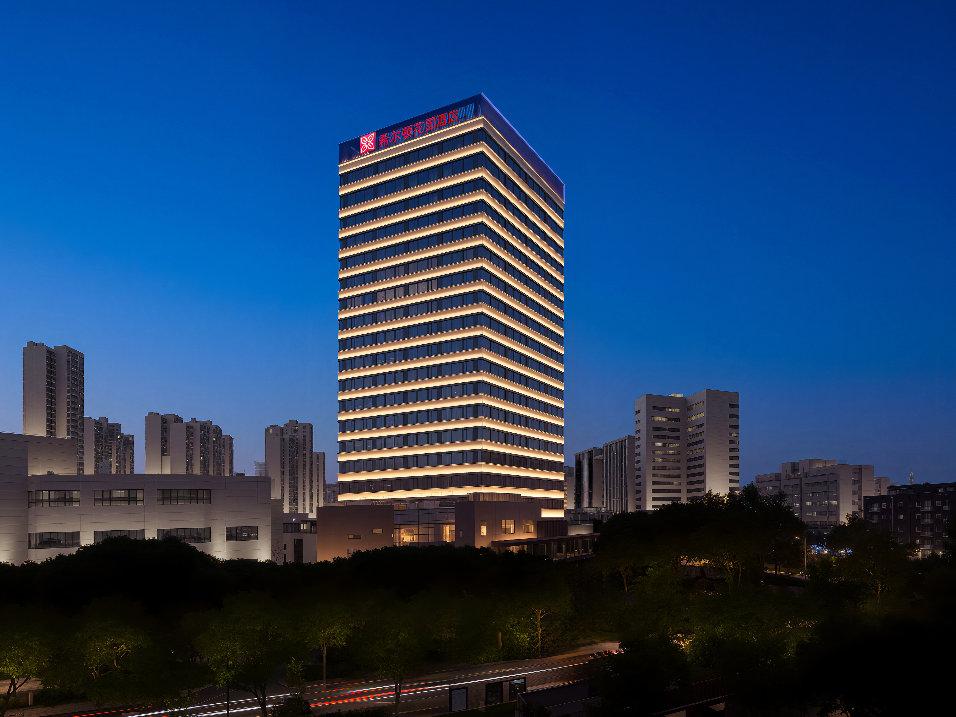 上海漕河泾开发区润昇希尔顿花园酒店.jpg