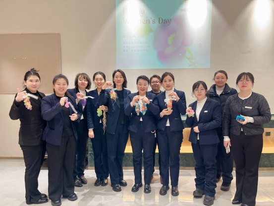 巧手生花，“皂”就美好 | 佳木斯万达锦华酒店举办三八妇女节手工精油皂体验活动