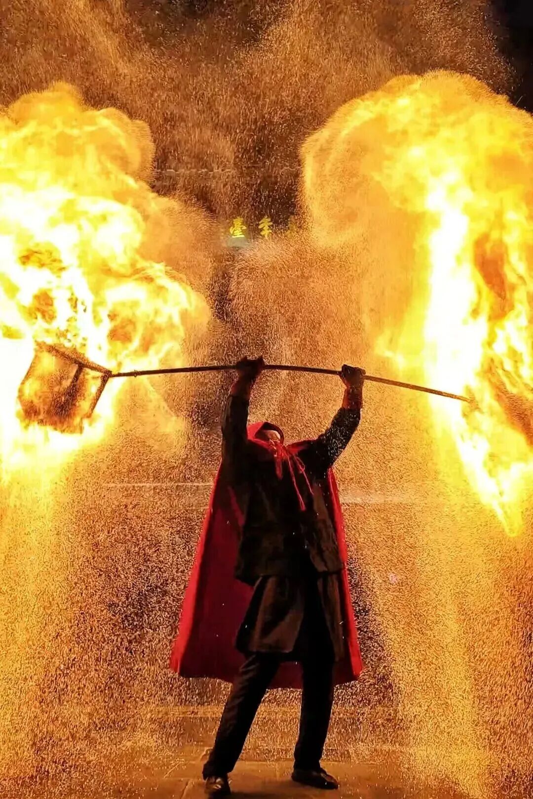 今夏最燃夜游！三河古镇水上飞人，6.27-28日限时开场！