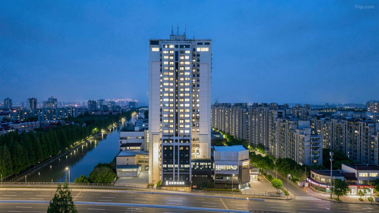 艺龙安云酒店（上海世博源杨思地铁站店）：一站式旅居枢纽，启幕世博核心商旅新体验