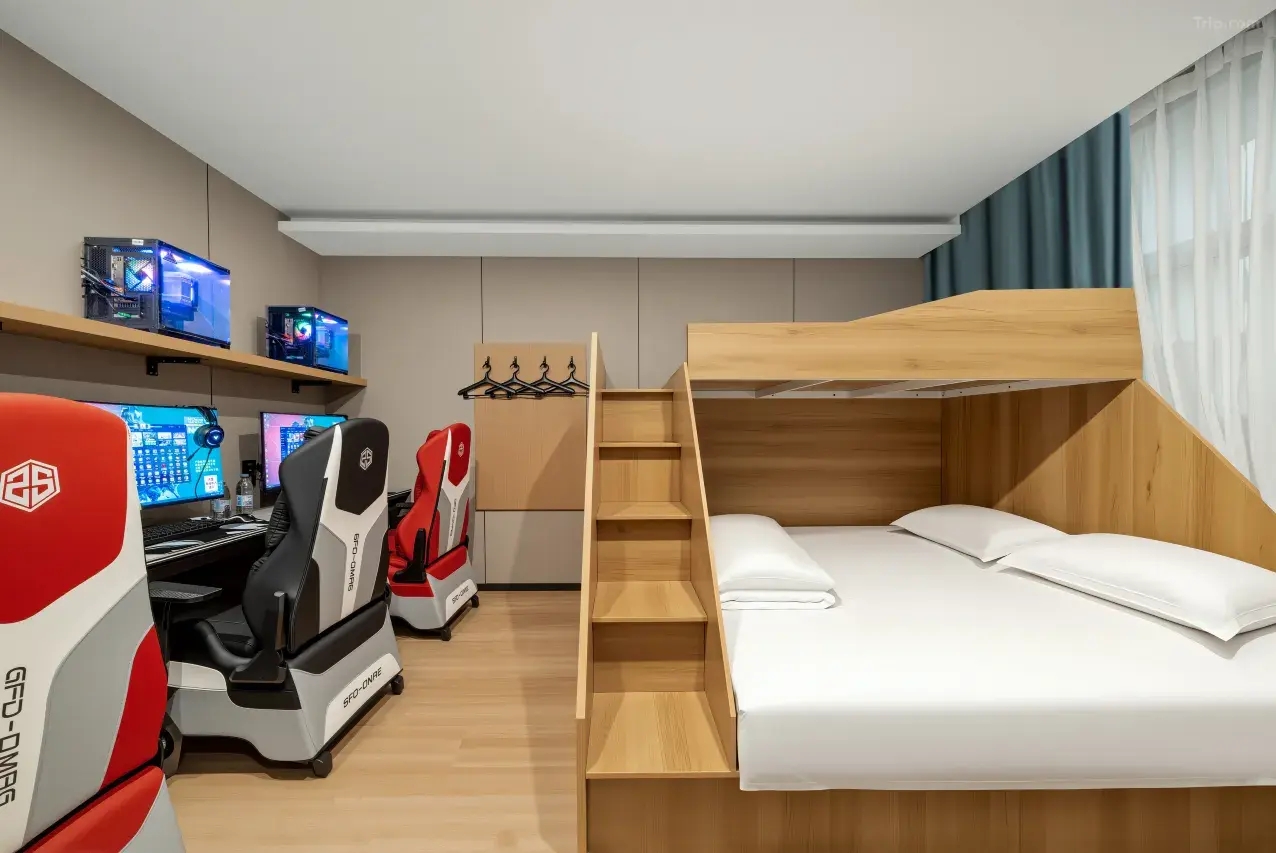 惟凯电竞酒店（上海虹桥枢纽龙湖天街店），尽享竞技乐趣
