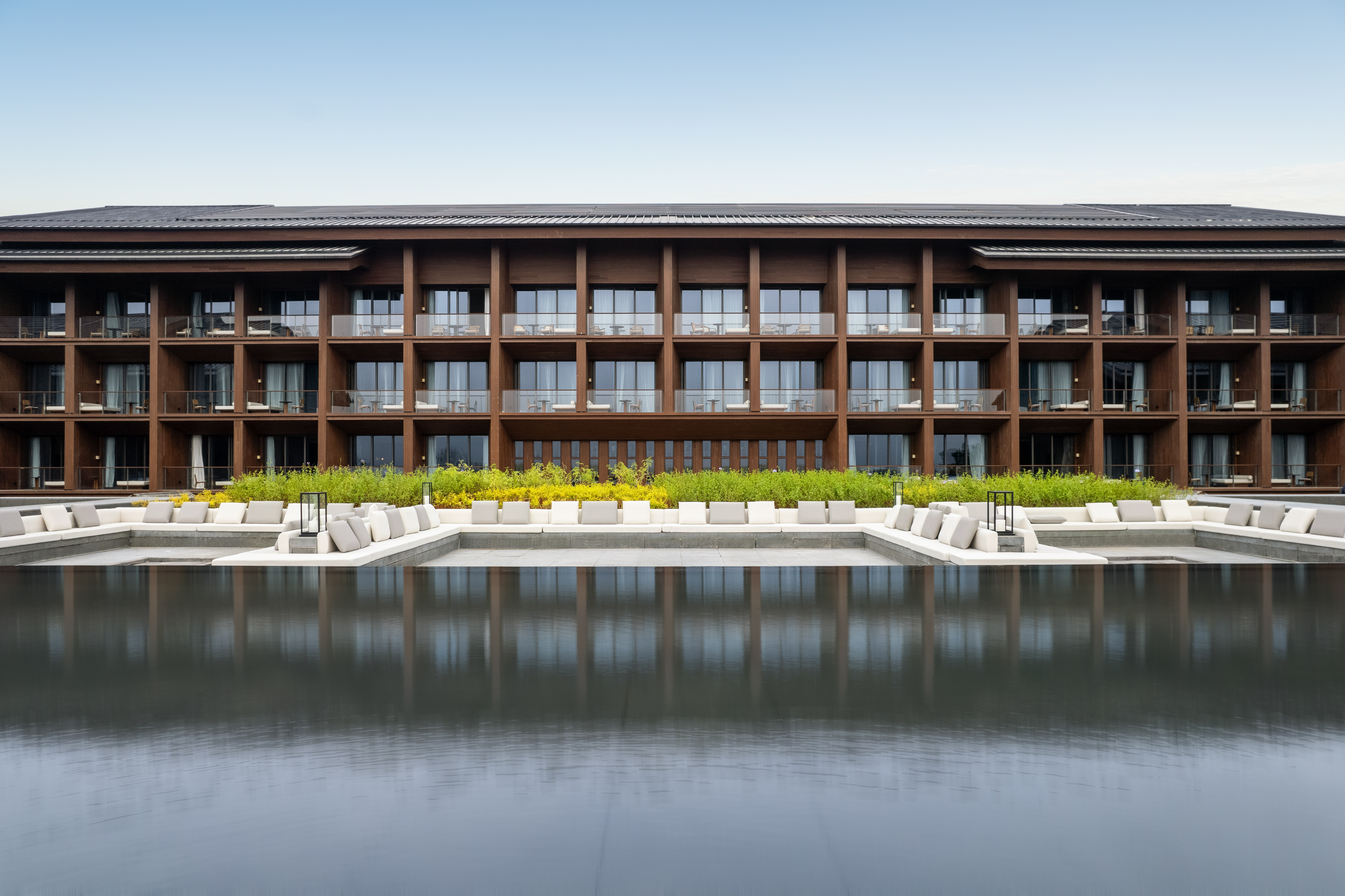 茶养东方 疗愈共生 景迈六时立序全球高端康养新范式