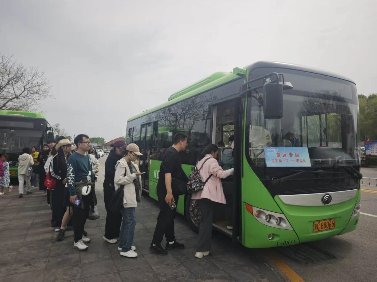  便捷出行！山海关景区多条旅游专线来啦