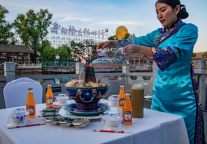 山海关湖畔浑锅宴五一新鲜上线！视听味三重盛宴惊喜来袭