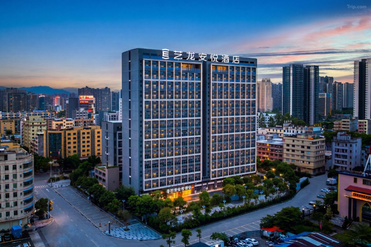 艺龙安悦酒店（清远清城轻轨店）：轻轨畔的愉悦时光