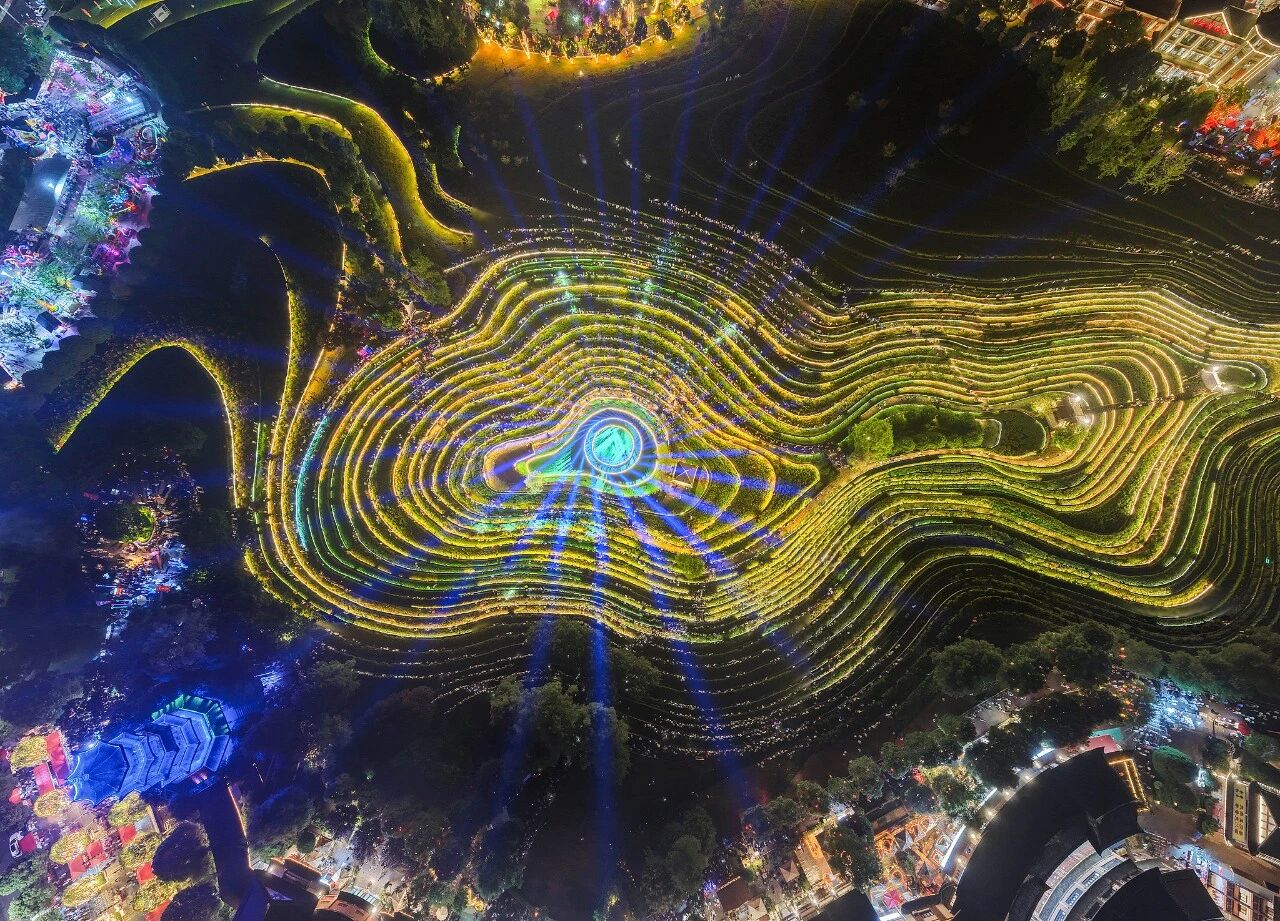 毕节“大地指纹”音乐会火了，山水户外这门生意怎么做？