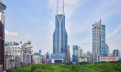 存量博弈论：高端酒店如何通过“换牌改造”重塑资产护城河?