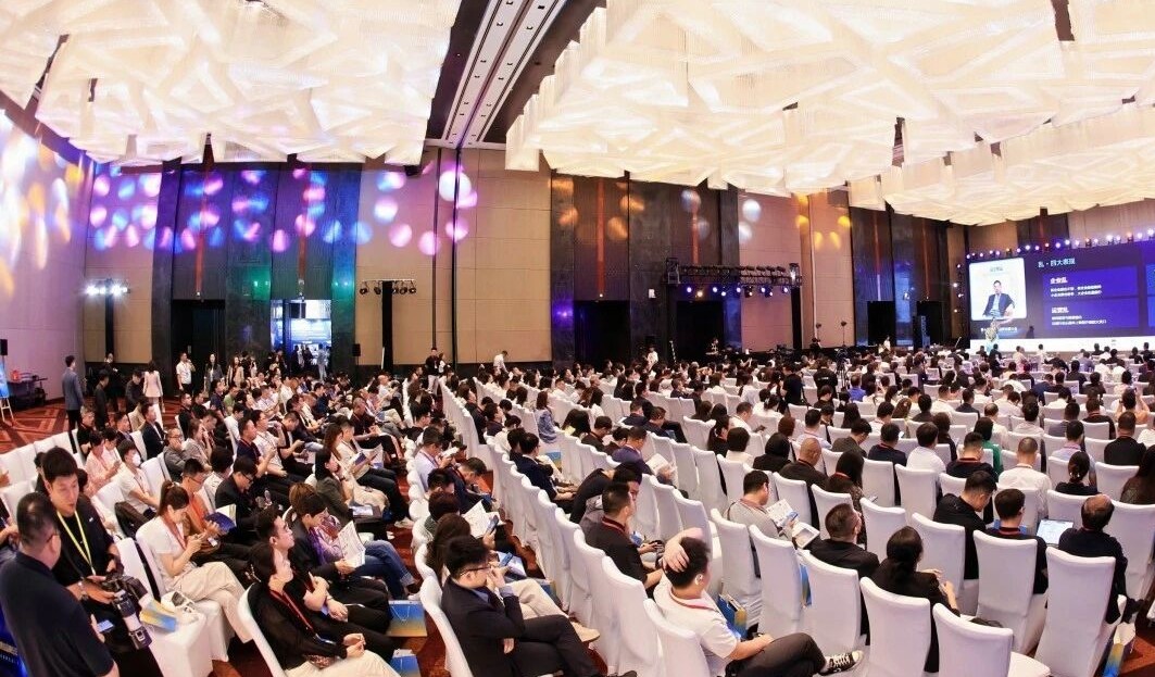 8000人参会嘉宾，70%是董事长和总经理意味着什么？