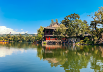 澳斯特双店落子承德大连，双轮驱动商旅新格局