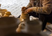 民宿拼命做特色体验，这根“稻草”能救命么？