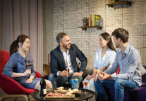 明明是中档品牌却卖出了星级酒店的房价，康铂是怎么实现的?