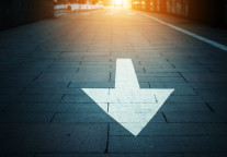 长租公寓是十年后中国最好的生意，但要先挺过“今天”