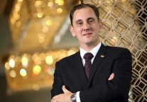 罗伯特.斯托奇诺出任成都万达瑞华酒店总经理