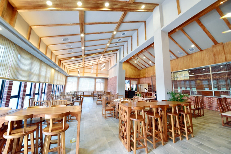 全日餐厅.jpg