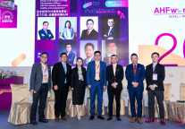 亚健康的中国酒店业还有没有搞头？乱世枭雄如何练就？